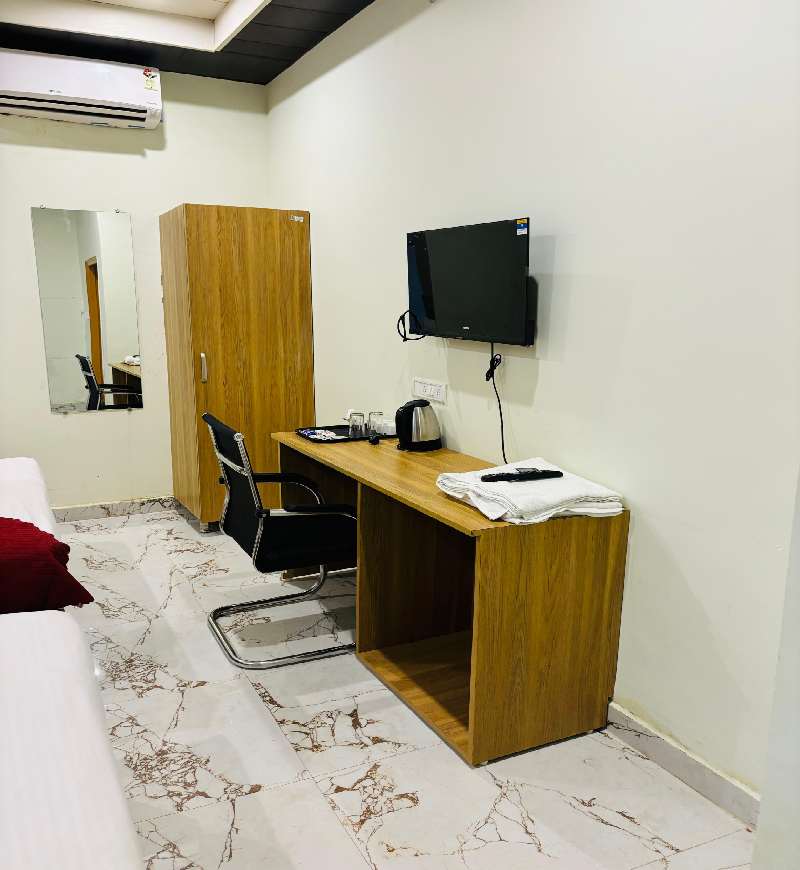 gallery8